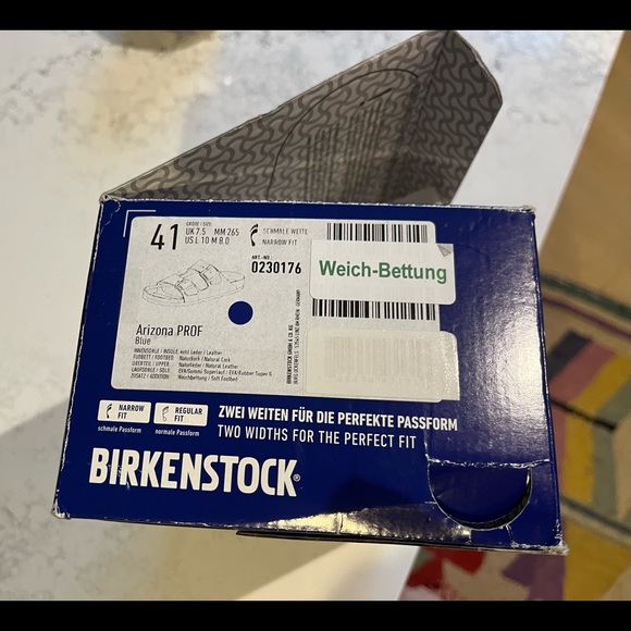 Hard to Find Dark Navy/White Sole Birkenstock Arizona - Picture 4 of 4